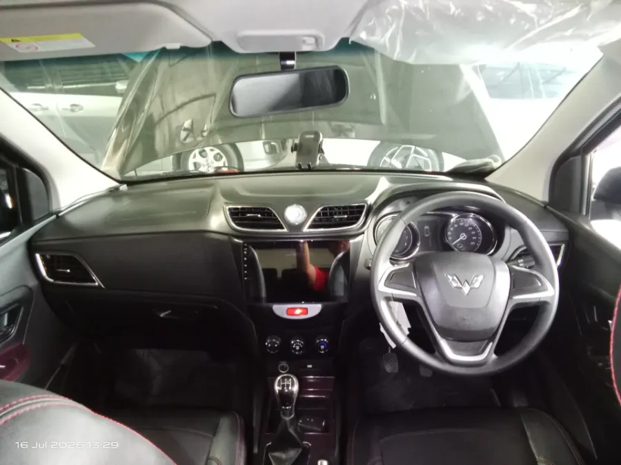 Foto Mobil Bekas Dashboard Wuling Confero 1.5 S C tahun 2019
