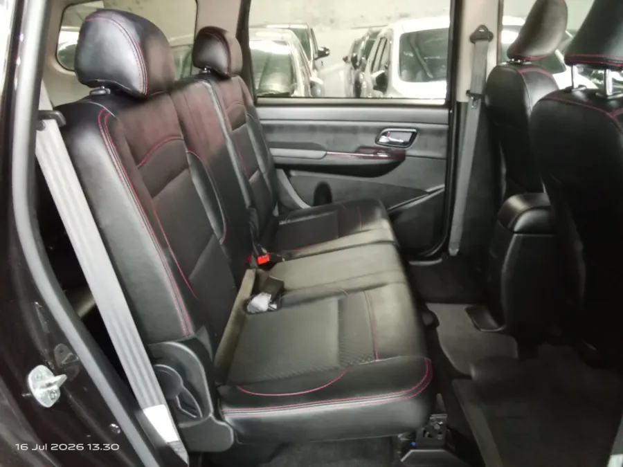 Foto Mobil Bekas Kabin Belakang Wuling Confero 1.5 S C tahun 2019