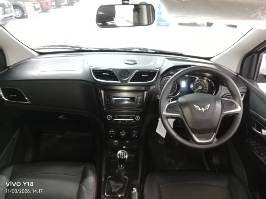 Foto Mobil Bekas Dashboard Wuling Confero S 1.5 C tahun 2021