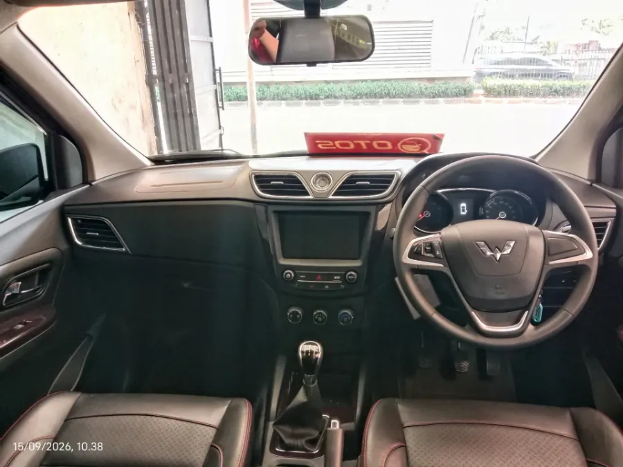 Foto Mobil Bekas Dashboard Wuling Confero S 1.5 L tahun 2024