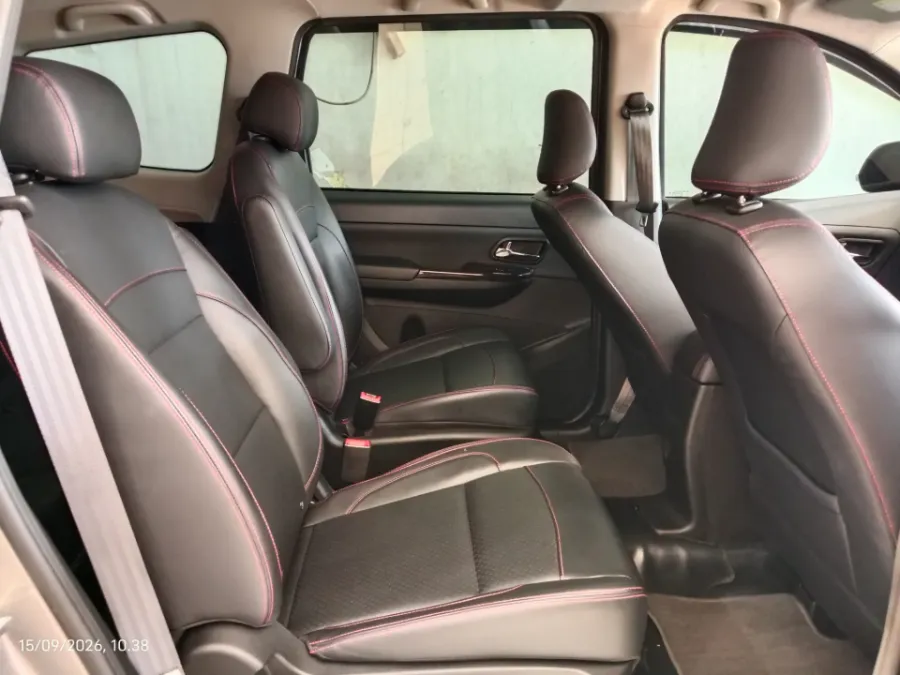 Foto Mobil Bekas Kabin Belakang Wuling Confero S 1.5 L tahun 2024