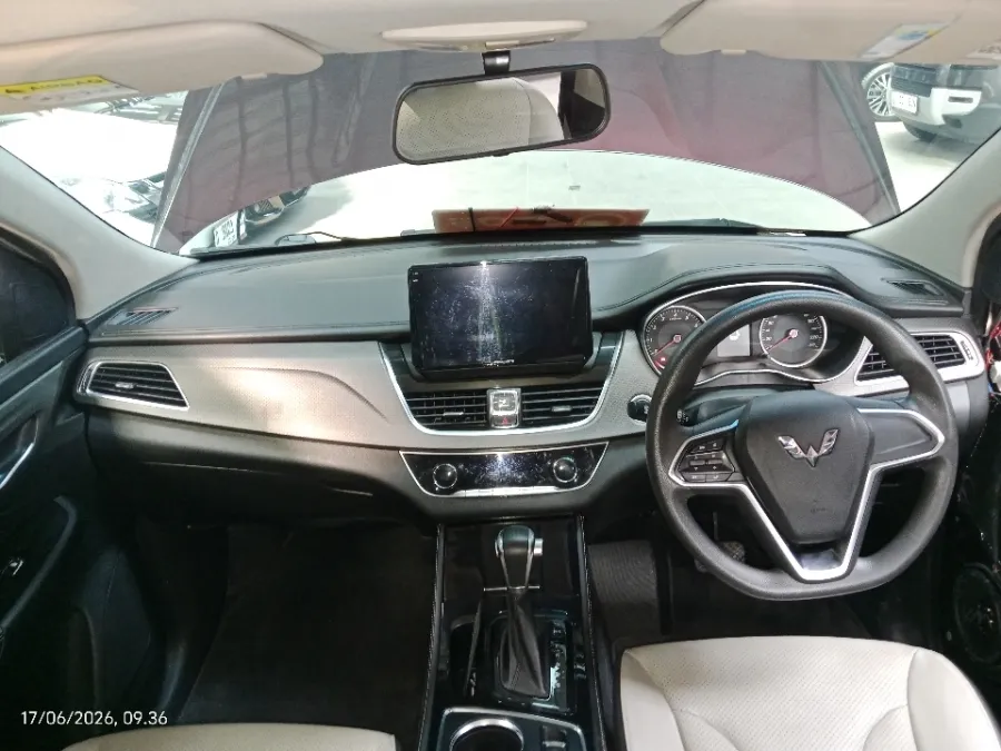 Foto Mobil Bekas Dashboard Wuling Cortez 1.5 C T Lux tahun 2019
