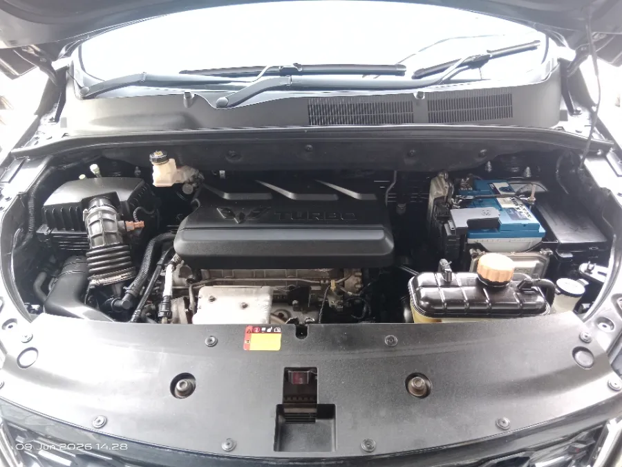 Foto Mobil Bekas Mesin Wuling Cortez 1.5 S T Lux tahun 2019