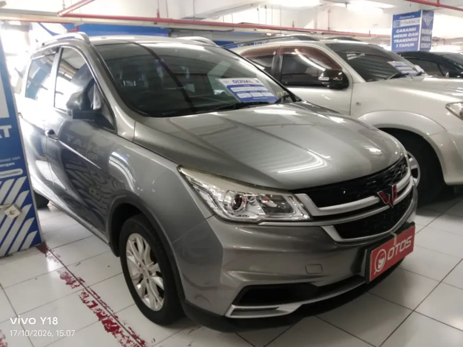 Foto Mobil Bekas Kanan Depan Wuling Cortez 1.5 S T Lux tahun 2021