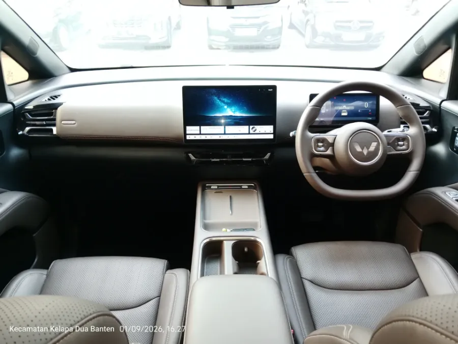Foto Mobil Bekas Dashboard Wuling Darion EV EX tahun 2025