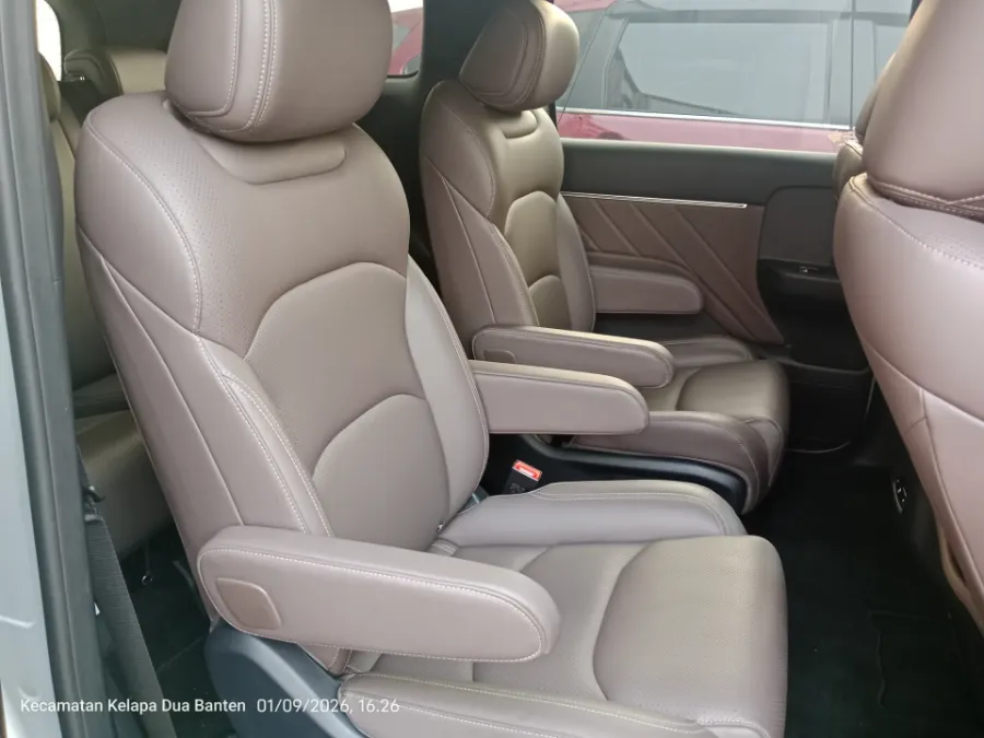 Foto Mobil Bekas Kabin Belakang Wuling Darion EV EX tahun 2025