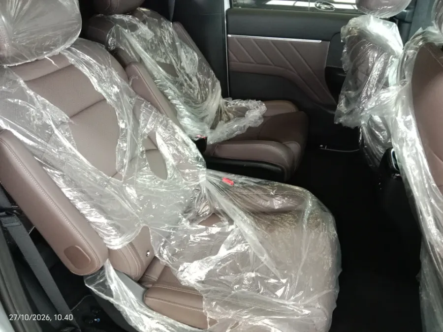 Foto Mobil Bekas Kabin Belakang Wuling Darion EV EX tahun 2025